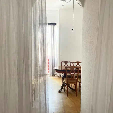 La Petxina In Shared Séjour chez l'habitant *